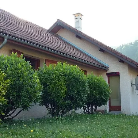 Vue Sur Les Montagnes Dans Maison Au Calme Homestay